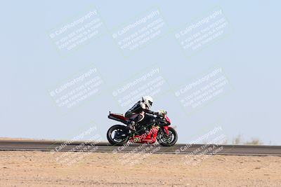 media/Nov-17-2024-CVMA (Sun) [[1fec520723]]/Race 11-Amateur Supersport Open/